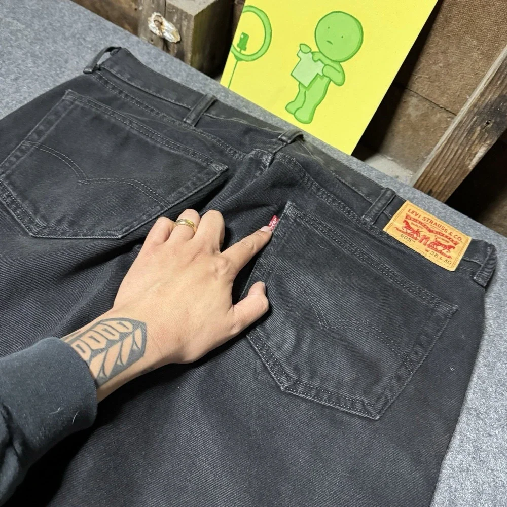 Levi's Jeans Mens 38x30 Black Regular Fit 505 Straight Leg Cowboy American Denim